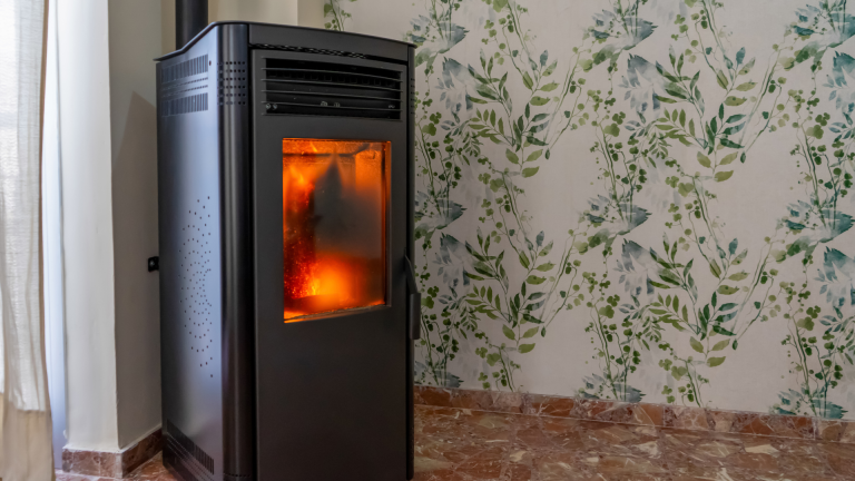 Come scegliere la stufa a pellet perfetta per l’autunno